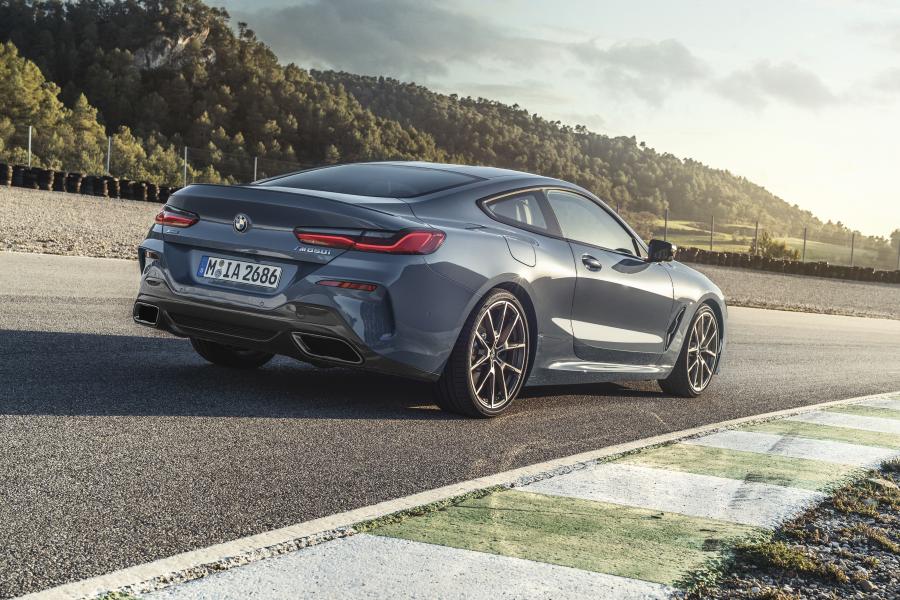  BMW M850i xDrive (G15) 2018 года  (WW) (фото 4 из 88)